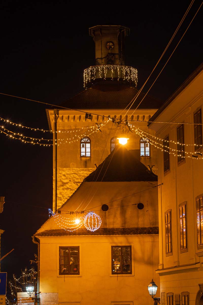 ZAGREB30 30 12 19