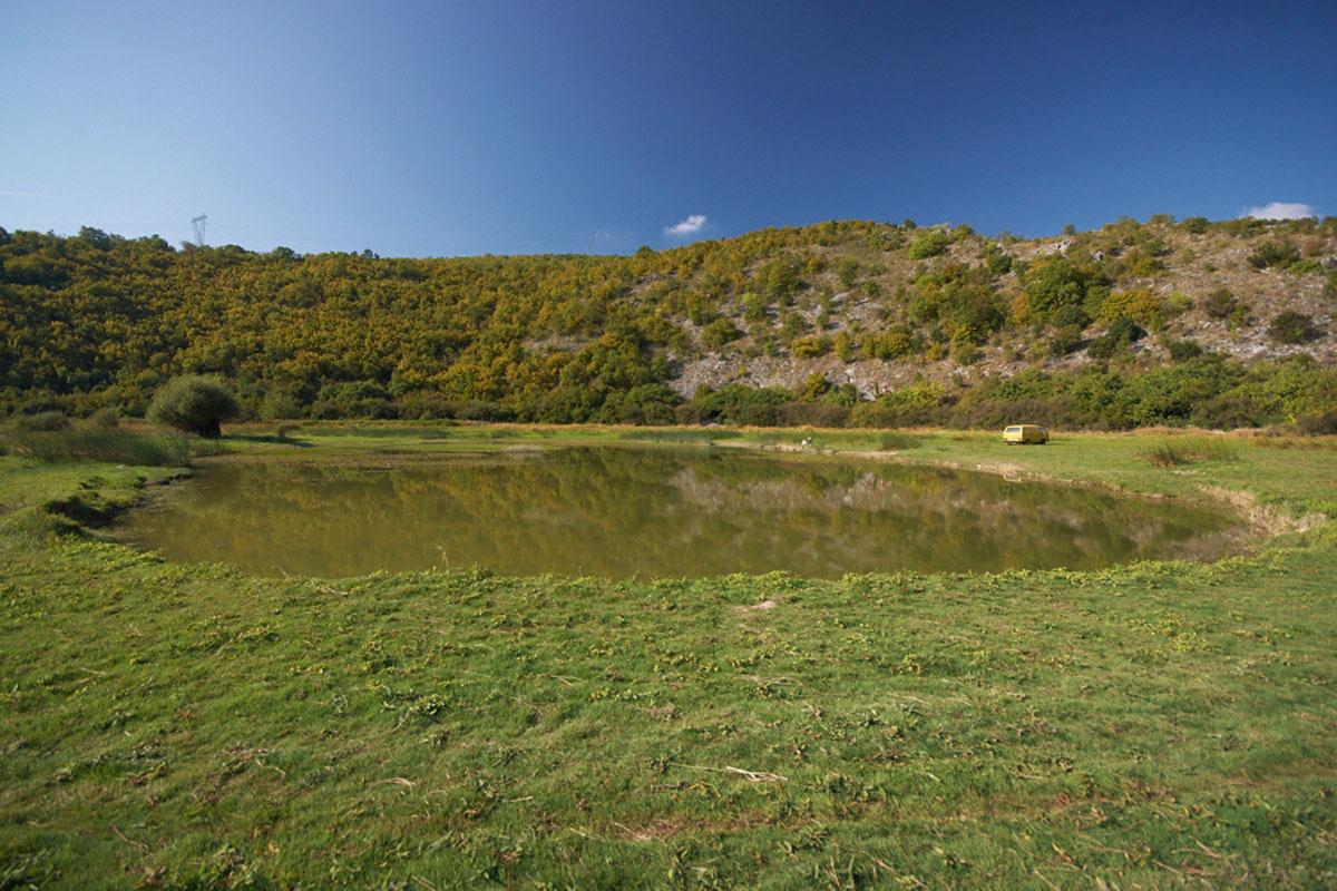 JEZERO PROVALIJA04 08 10 09